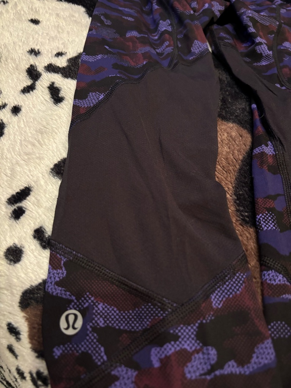 Lululemon Purple & Black Camo Leggings - Picture 4 of 7